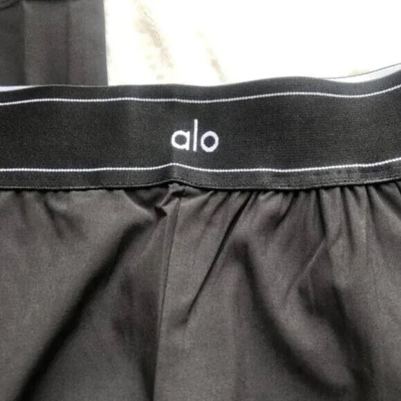 ALO Yoga Suit Up Trouser Black (Regular) 🎀🎀 - Picture 4 of 5